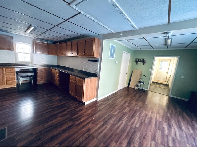 2561 Lake Shore Drive, Niles, MI 49120