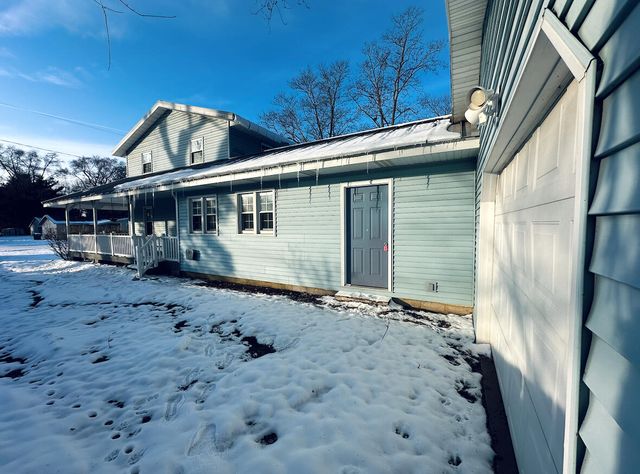 2561 Lake Shore Drive, Niles, MI 49120