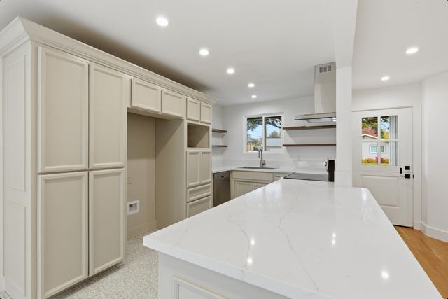 110 Fargo Way, Folsom, CA 95630