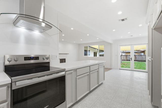 110 Fargo Way, Folsom, CA 95630