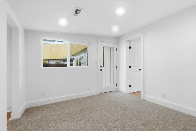 110 Fargo Way, Folsom, CA 95630