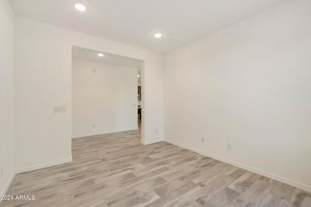 15656 W MERCER Lane, Surprise, AZ 85379