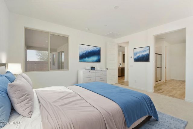 15656 W MERCER Lane, Surprise, AZ 85379