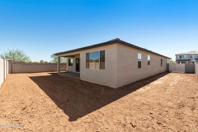 15656 W MERCER Lane, Surprise, AZ 85379