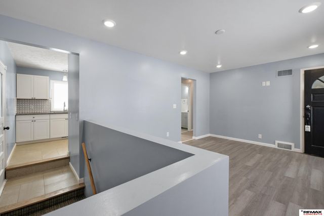 3230 N 66th Street, Lincoln, NE 68507