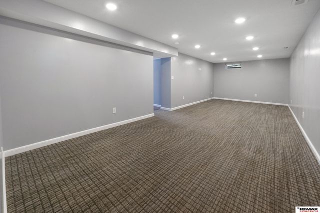 3230 N 66th Street, Lincoln, NE 68507