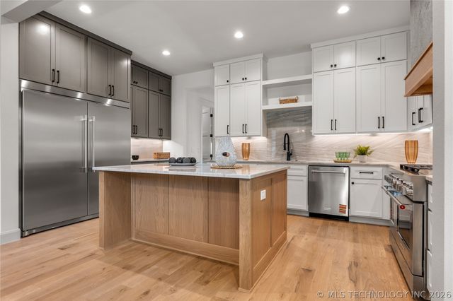 237 E 35th Place, Tulsa, OK 74105