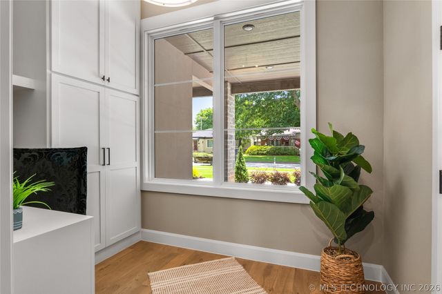 237 E 35th Place, Tulsa, OK 74105