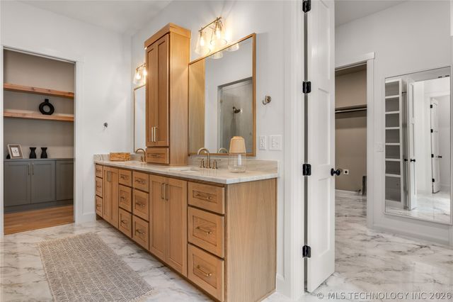 237 E 35th Place, Tulsa, OK 74105