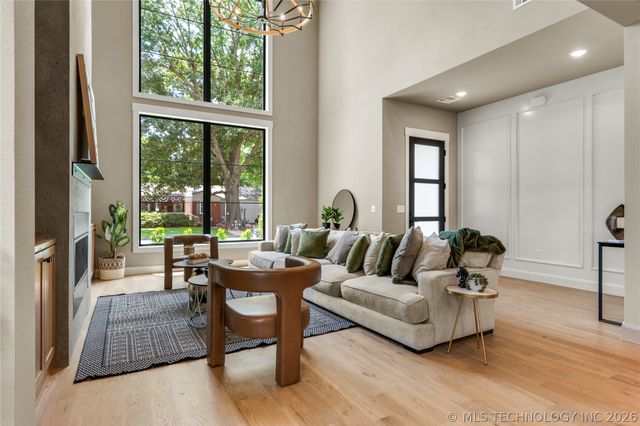 237 E 35th Place, Tulsa, OK 74105