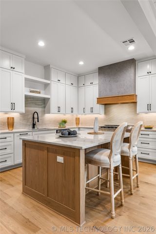 237 E 35th Place, Tulsa, OK 74105