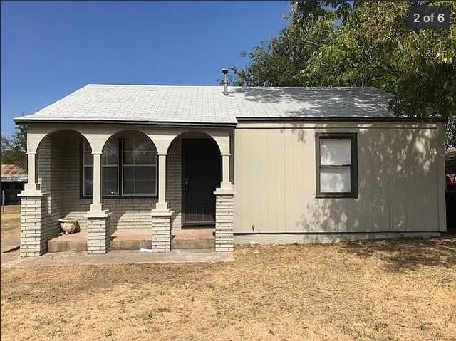 2417 Lowriemore Lane, Fort Worth, TX 76105