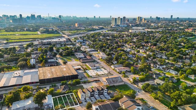 6336 Del Rio Street, Houston, TX 77021