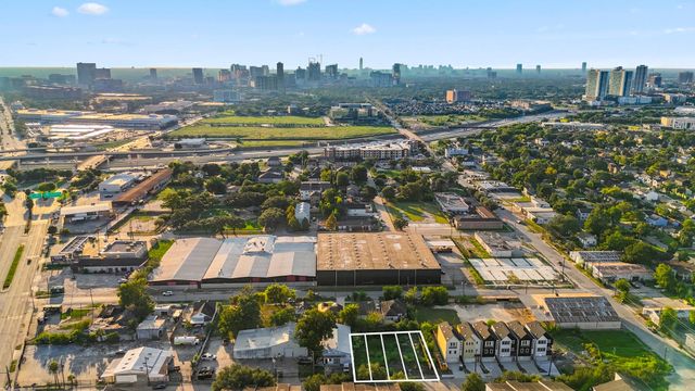 6336 Del Rio Street, Houston, TX 77021