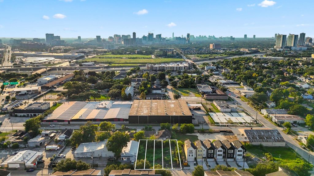 6336 Del Rio Street, Houston, TX 77021