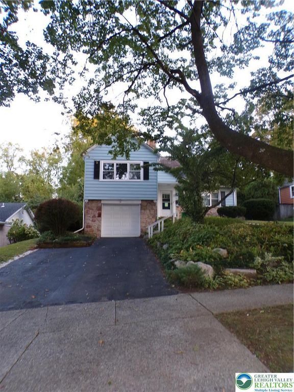 2440 West Livingston Street, Allentown City, PA 18104