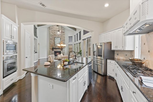 6032 Garden Gate Drive, Plano, TX 75024