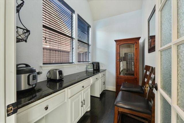 6032 Garden Gate Drive, Plano, TX 75024