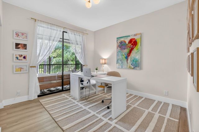 5801 Coach House Circle E, Boca Raton, FL 33486