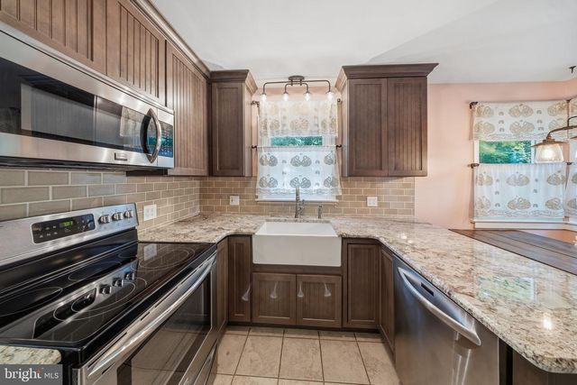 1101 FREDERICK AVE, Salisbury, MD 21801