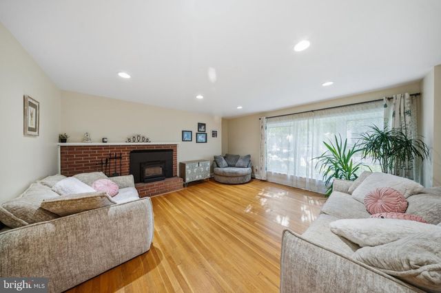 1101 FREDERICK AVE, Salisbury, MD 21801