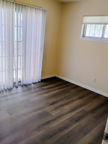 10416 Stovall Court NE, Albuquerque, NM 87112