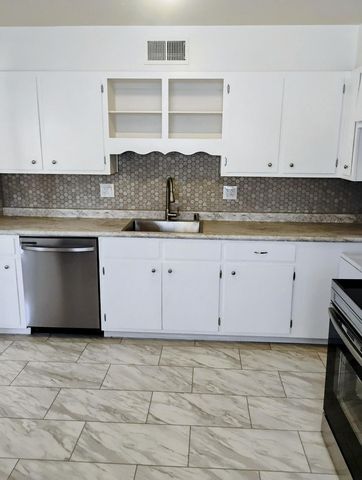 10416 Stovall Court NE, Albuquerque, NM 87112