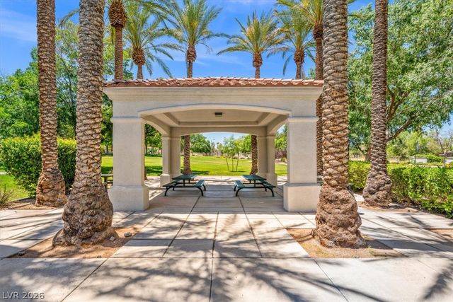 1898 Desert Forest Way, Henderson, NV 89012