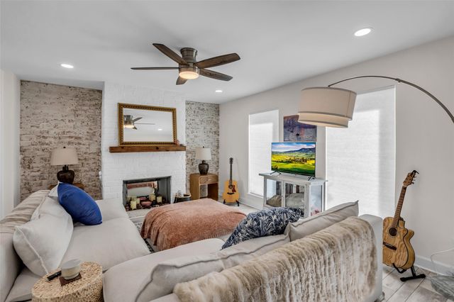 1223 Saxony Lane, Houston, TX 77058