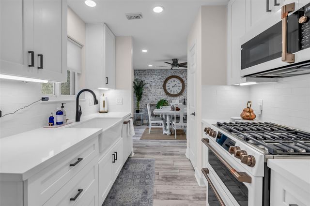 1223 Saxony Lane, Houston, TX 77058