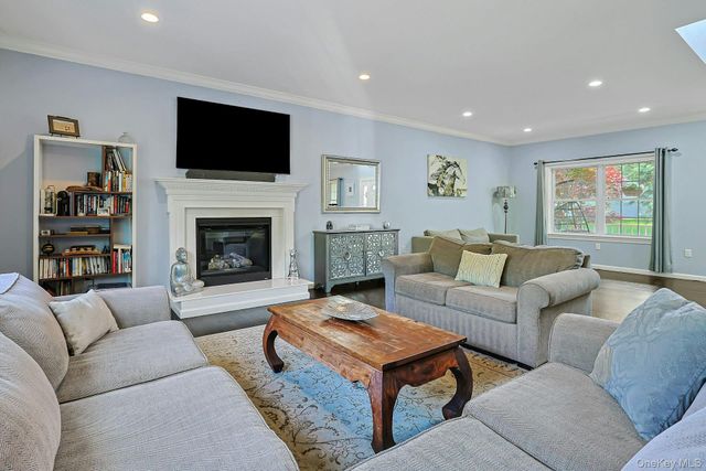 288 Lafayette Avenue, Cortlandt Manor, NY 10567