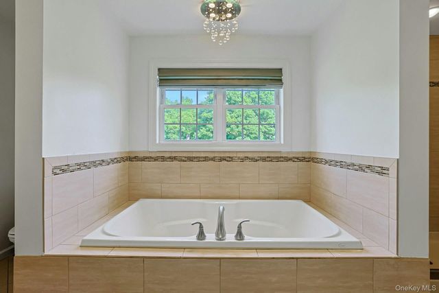 288 Lafayette Avenue, Cortlandt Manor, NY 10567