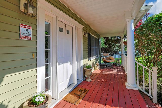 288 Lafayette Avenue, Cortlandt Manor, NY 10567
