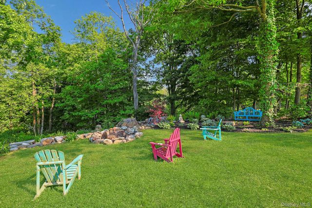 288 Lafayette Avenue, Cortlandt Manor, NY 10567
