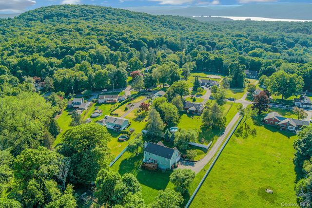 288 Lafayette Avenue, Cortlandt Manor, NY 10567