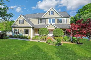 288 Lafayette Avenue, Cortlandt Manor, NY 10567
