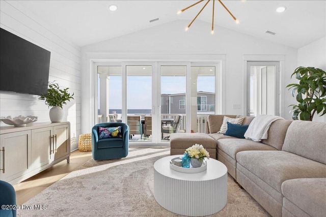 290 Mccray Street, Supply, NC 28462