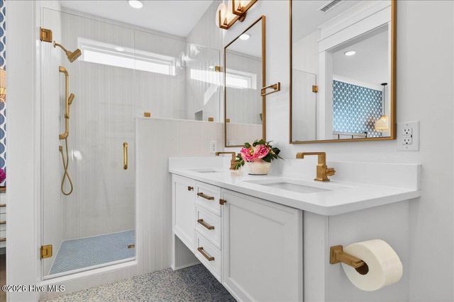 290 Mccray Street, Supply, NC 28462