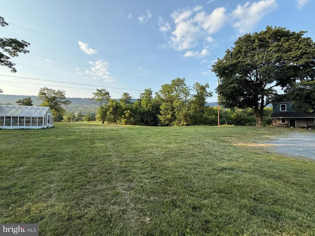 36 KING DR, Carlisle, PA 17015