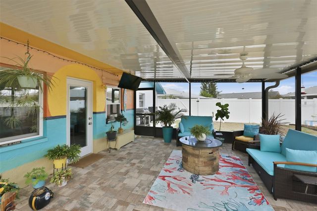 1739 COCO PALM CIRCLE, Sun City Center, FL 33573