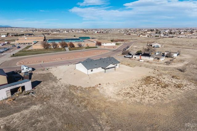 576 E Earl Dr, Pueblo West, CO 81007