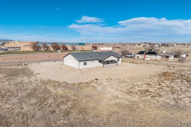 576 E Earl Dr, Pueblo West, CO 81007