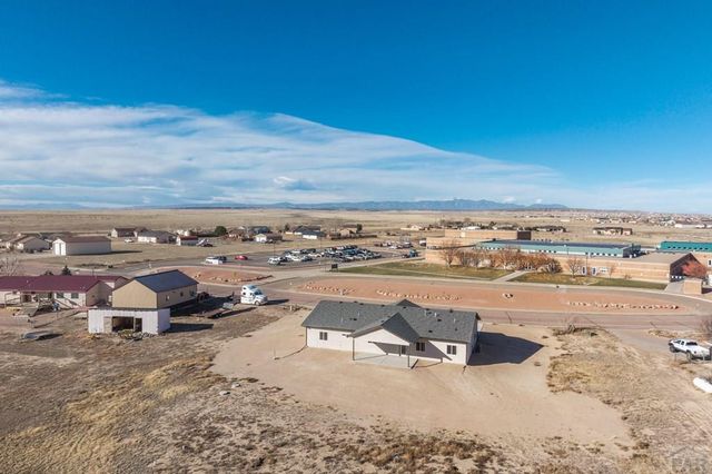 576 E Earl Dr, Pueblo West, CO 81007