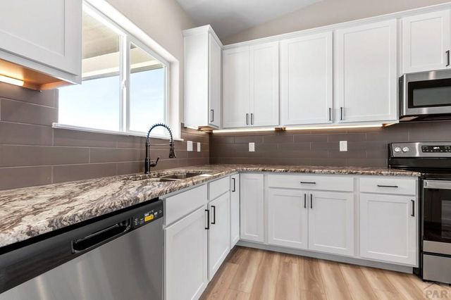 576 E Earl Dr, Pueblo West, CO 81007