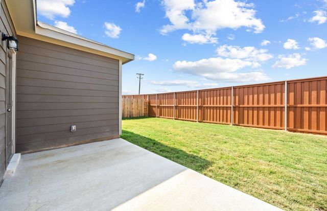 304 Kapok ST, Buda, TX 78610