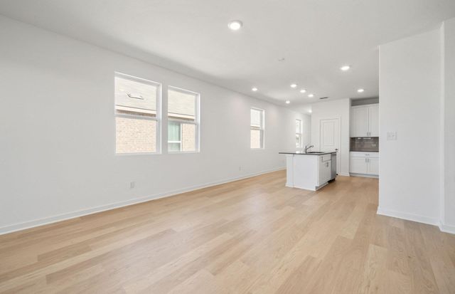 304 Kapok ST, Buda, TX 78610