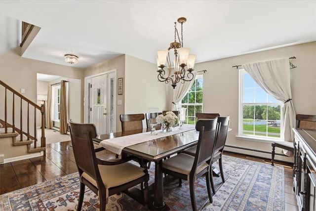 569 Deerfield Dr, Upper Nazareth Twp, PA 18064
