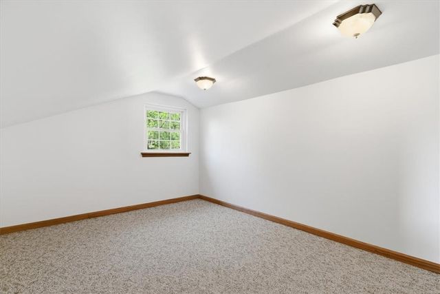 569 Deerfield Dr, Upper Nazareth Twp, PA 18064