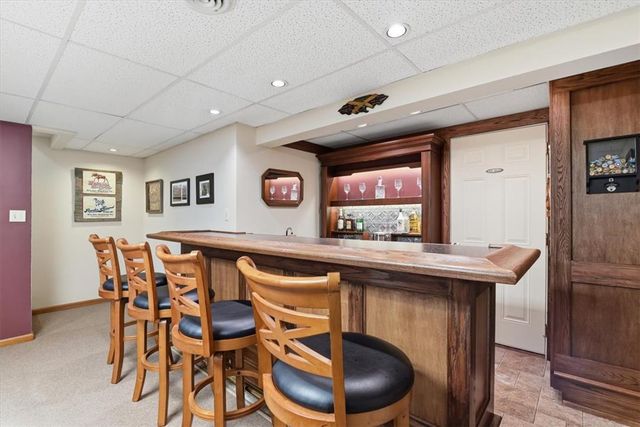 569 Deerfield Dr, Upper Nazareth Twp, PA 18064