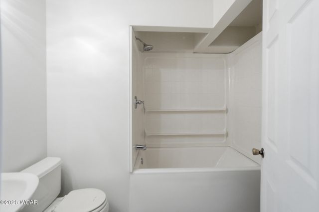 2425 Windsor Drive, Lima, OH 45805